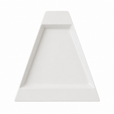 Plato triangular de porcelana blanca 25x26 cm